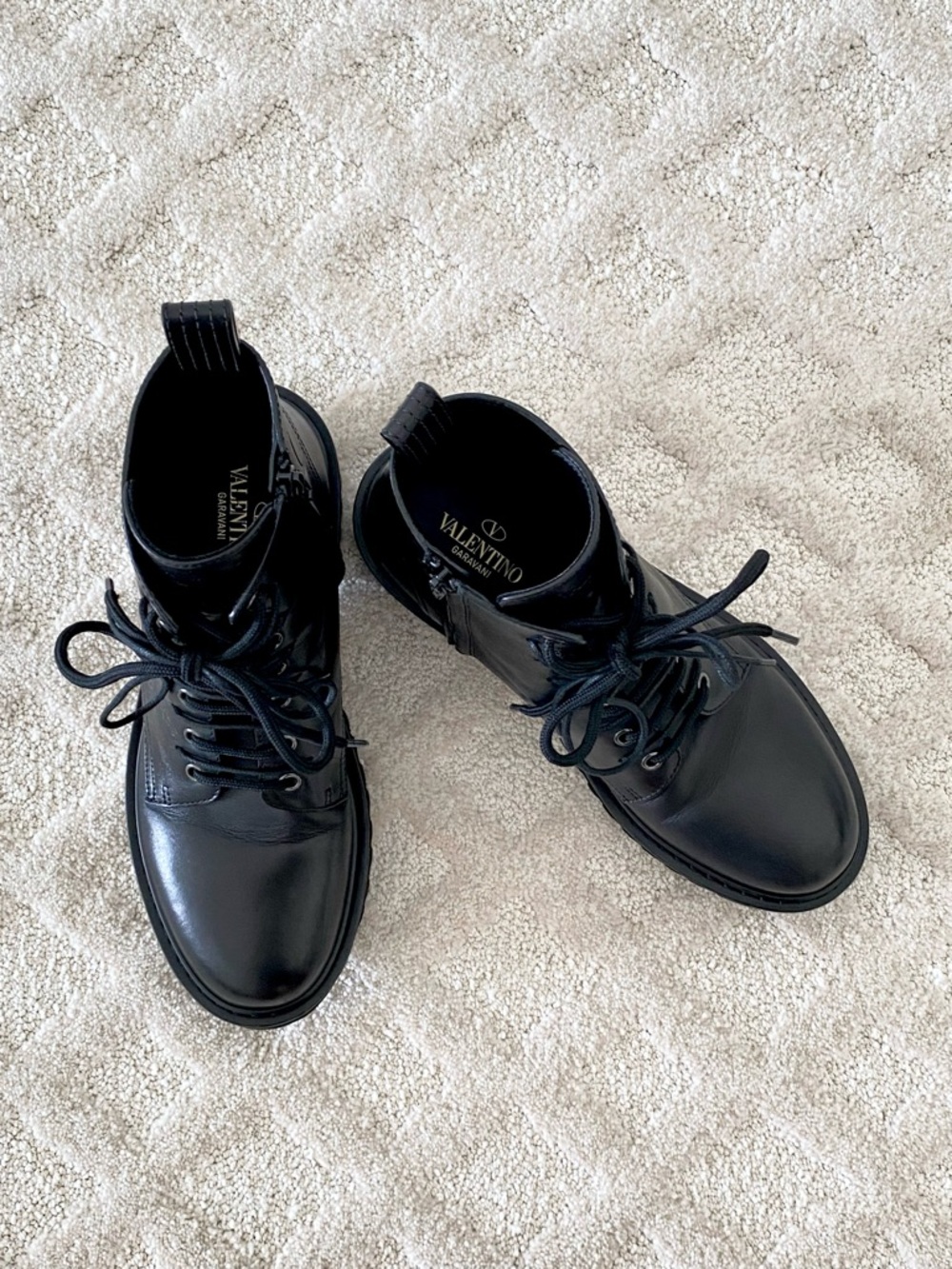 🌚VALENTINO Garavani Combat Boots - Picture 2 of 15